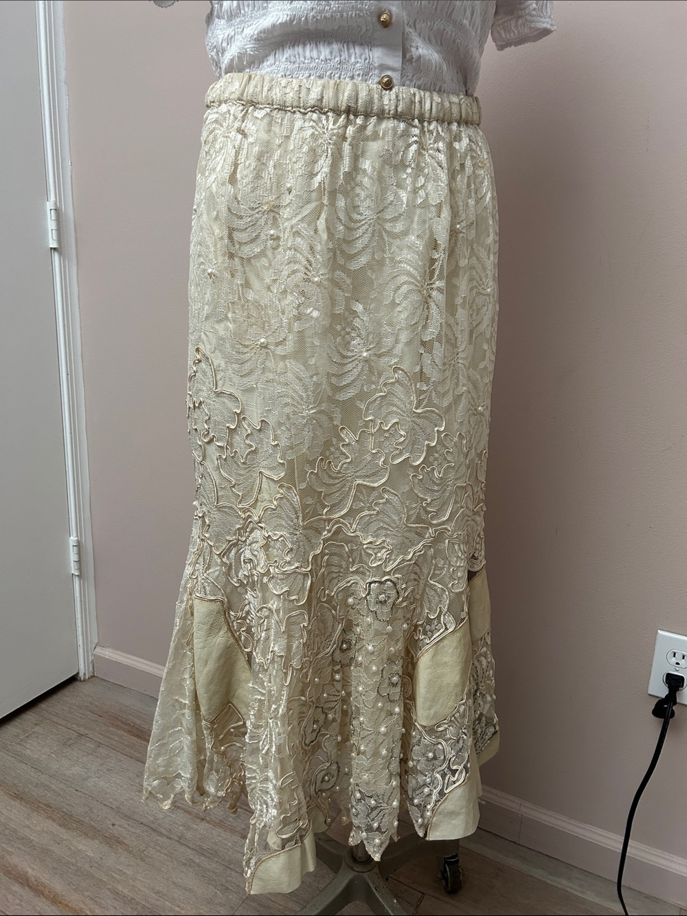 VTG lace suede layered beaded midi Floral Mermaid Skirt - Cream size M - Picture 13 of 14